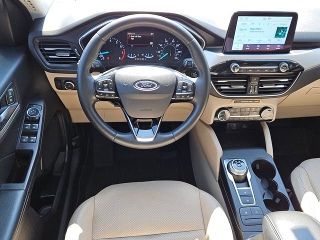 Used 2022 Ford Escape SEL image 12