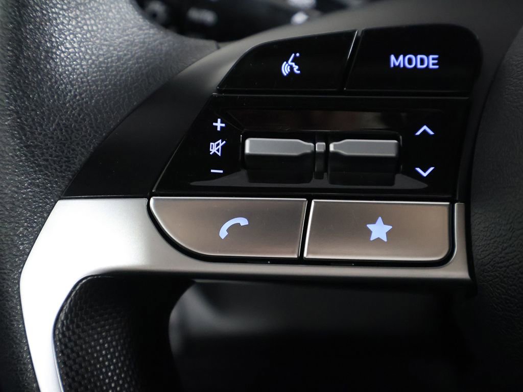 Certified 2024 Hyundai Elantra SEL image 35