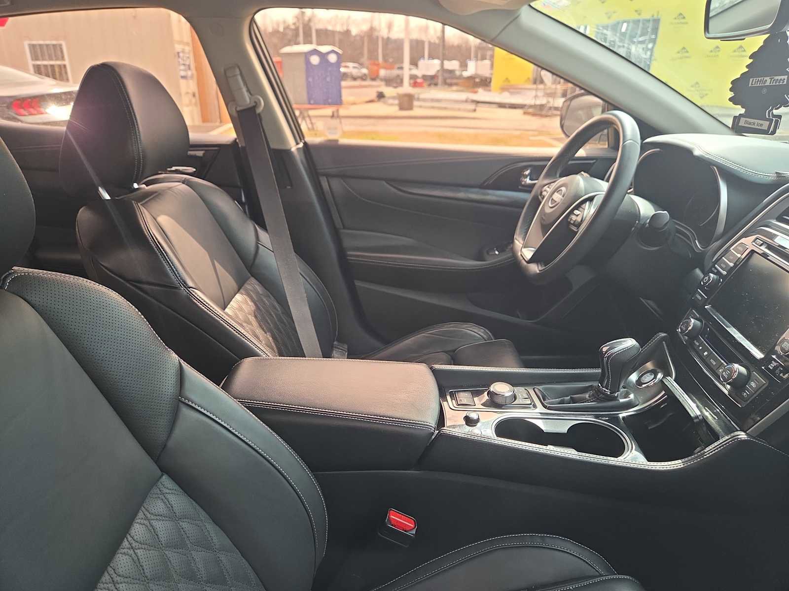 Used 2023 Nissan Maxima Platinum w/ Sport Mat Group image 4