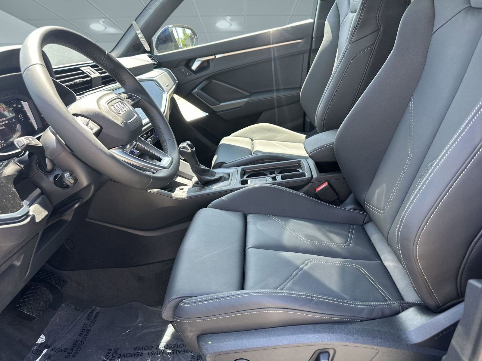 New 2025 Audi Q3 2.0T Premium image 5