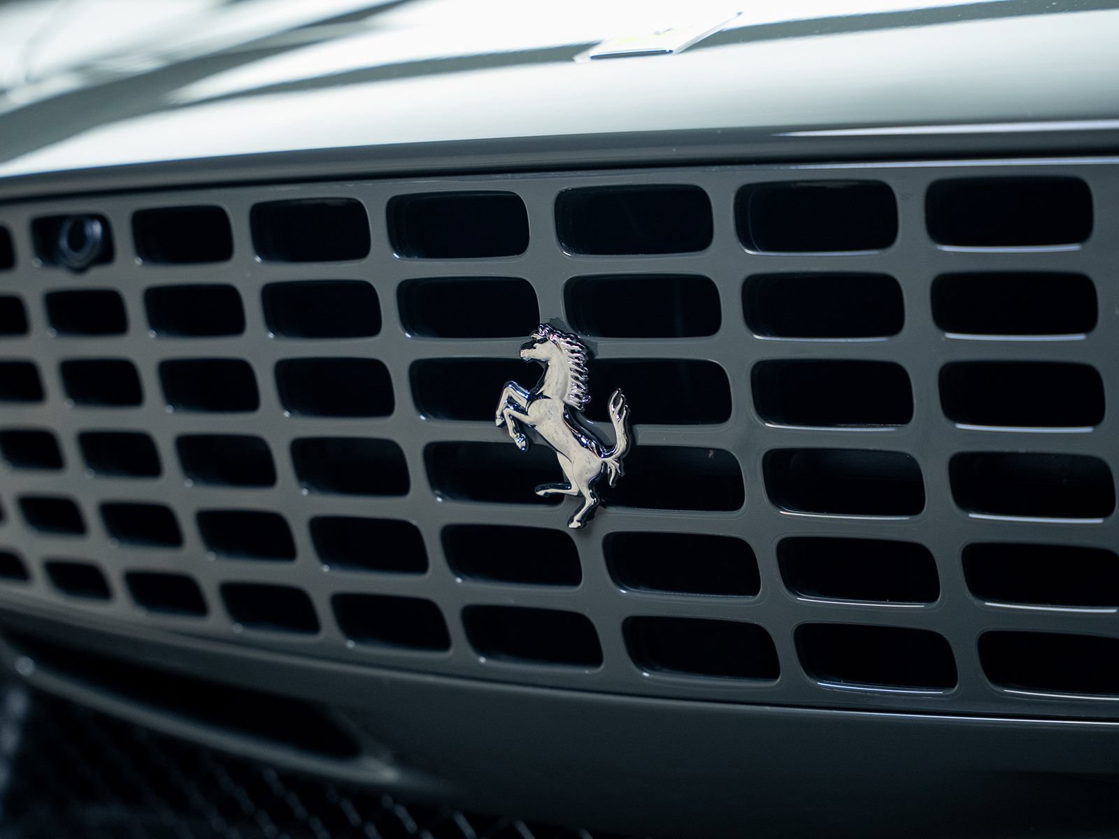 Used 2022 Ferrari Roma RWD image 6
