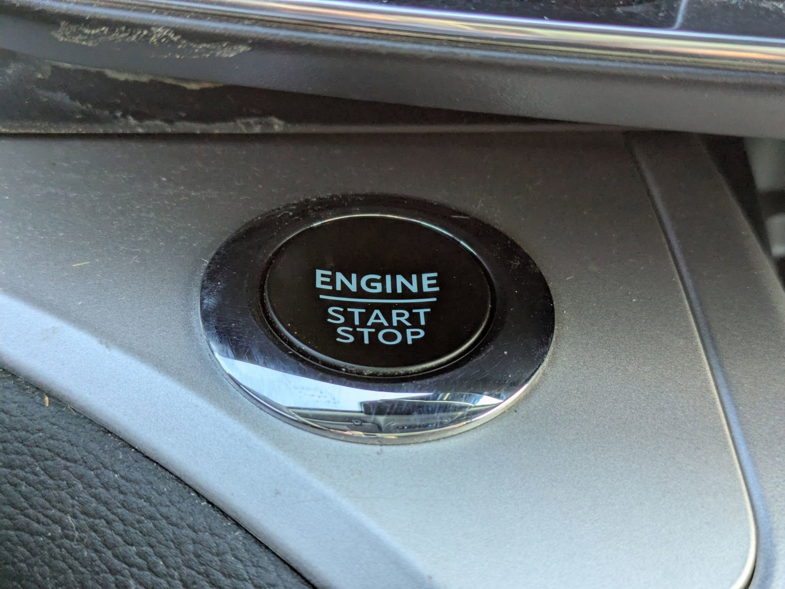 Certified 2023 Ford Explorer XLT w/ Equipment Group 202A image 31