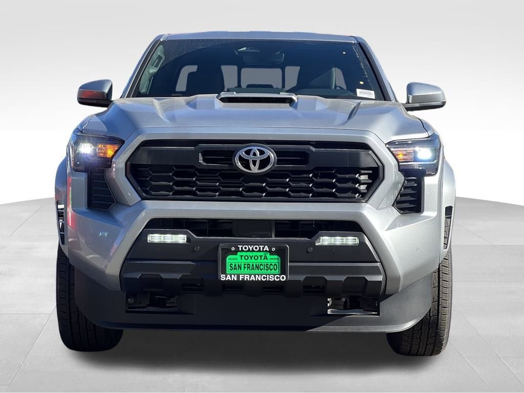 New 2025 Toyota Tacoma TRD Sport image 5