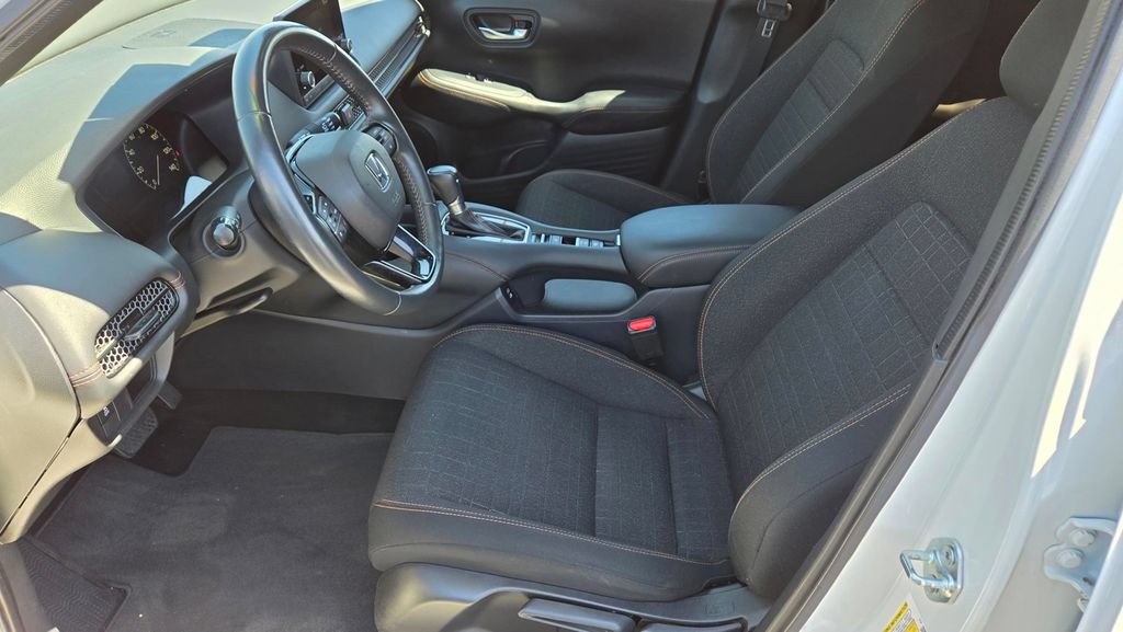 Used 2024 Honda HR-V Sport image 13