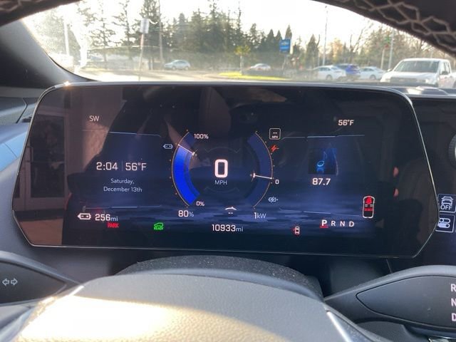 Used 2025 Chevrolet Equinox EV LT w/ Convenience Package image 23