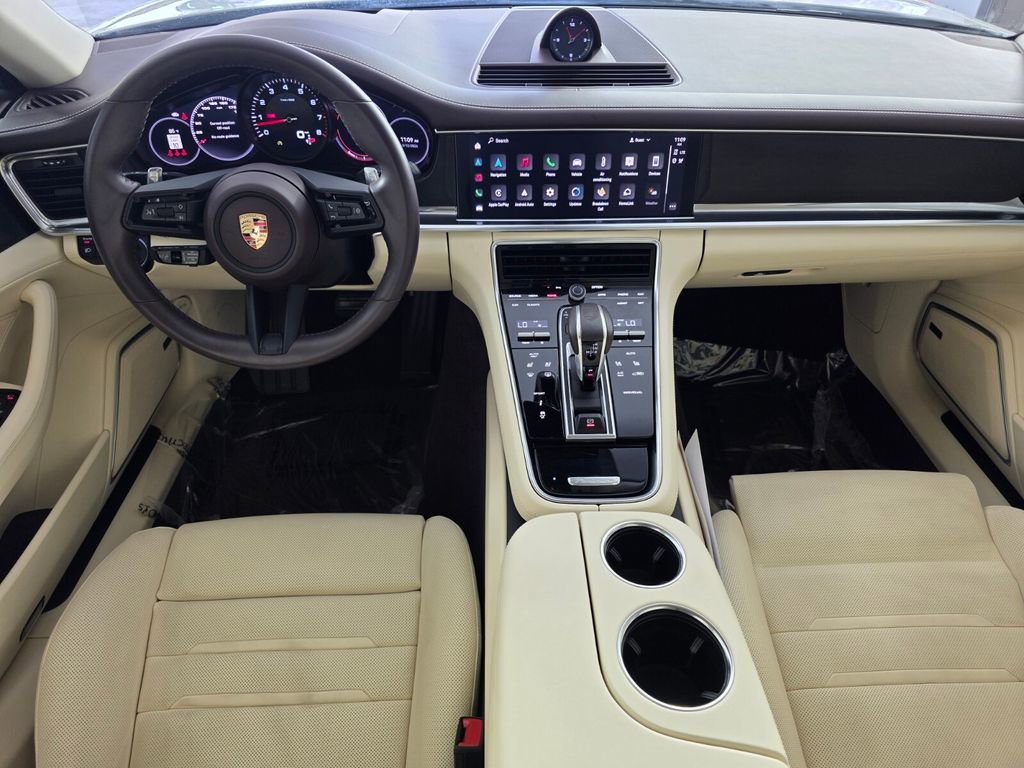 Used 2023 Porsche Panamera image 15