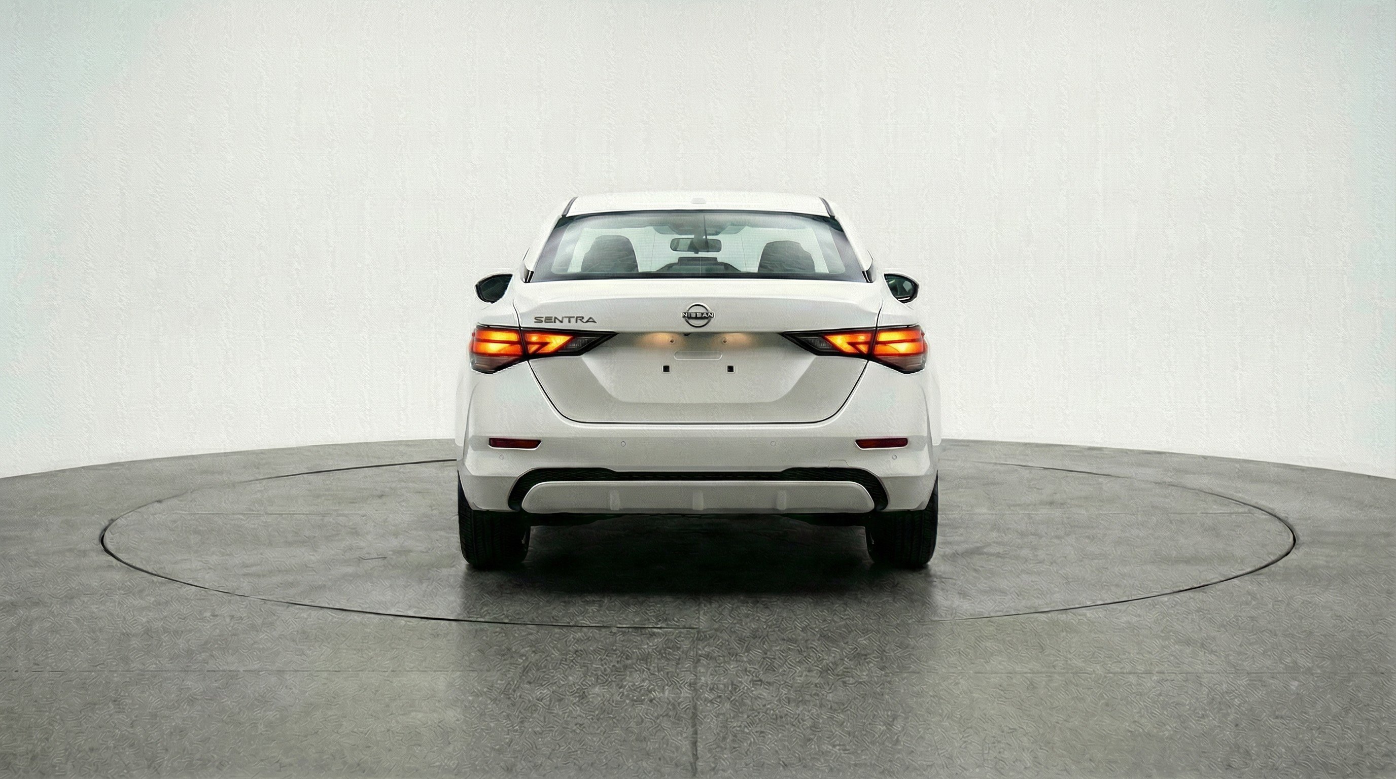 Used 2025 Nissan Sentra SV image 7