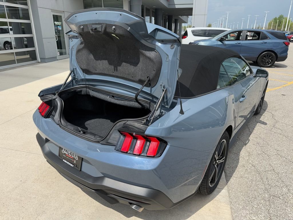 Used 2025 Ford Mustang Premium RWD image 14