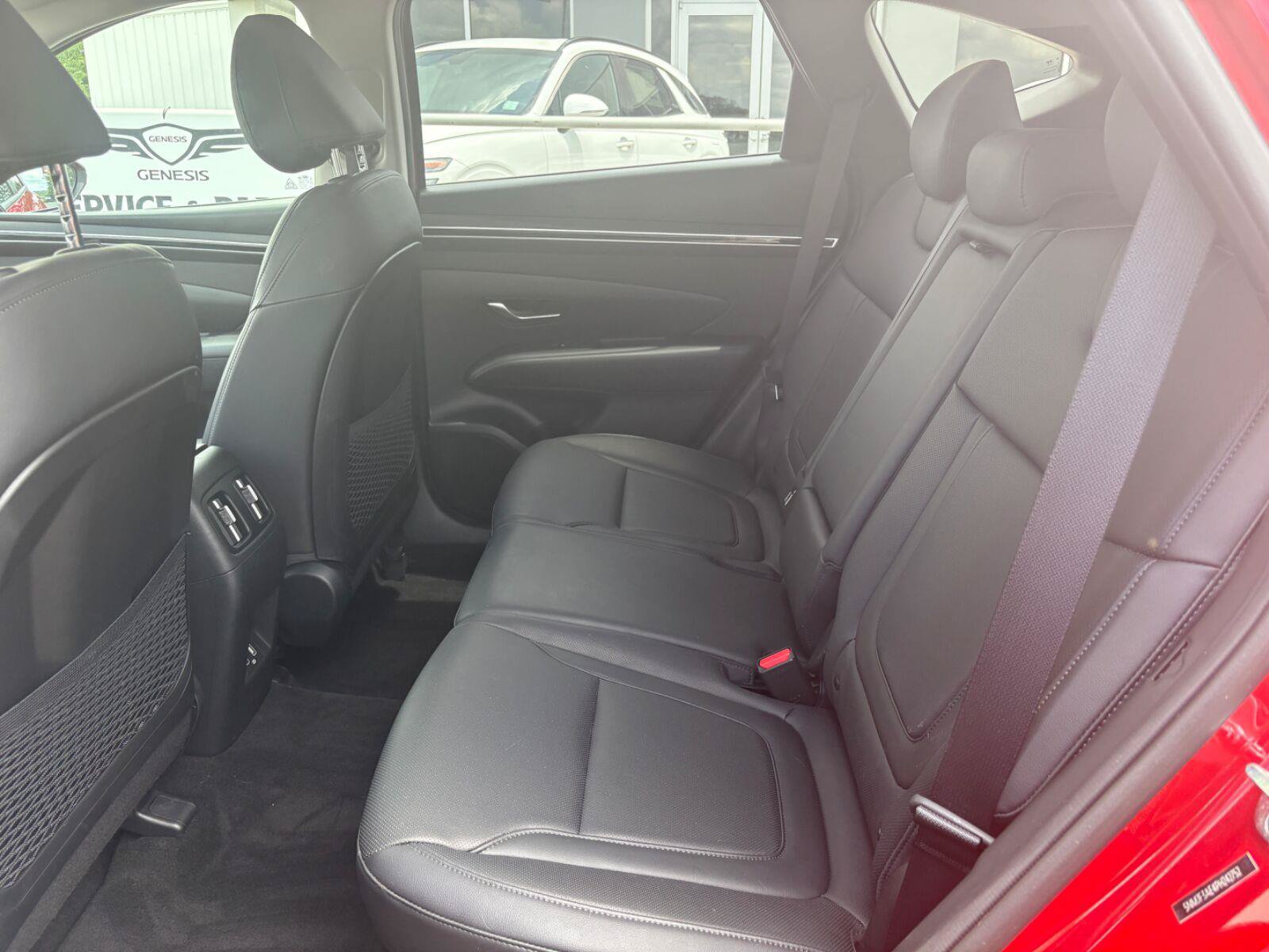 Used 2023 Hyundai Tucson SEL w/ Convenience Package FWD image 17