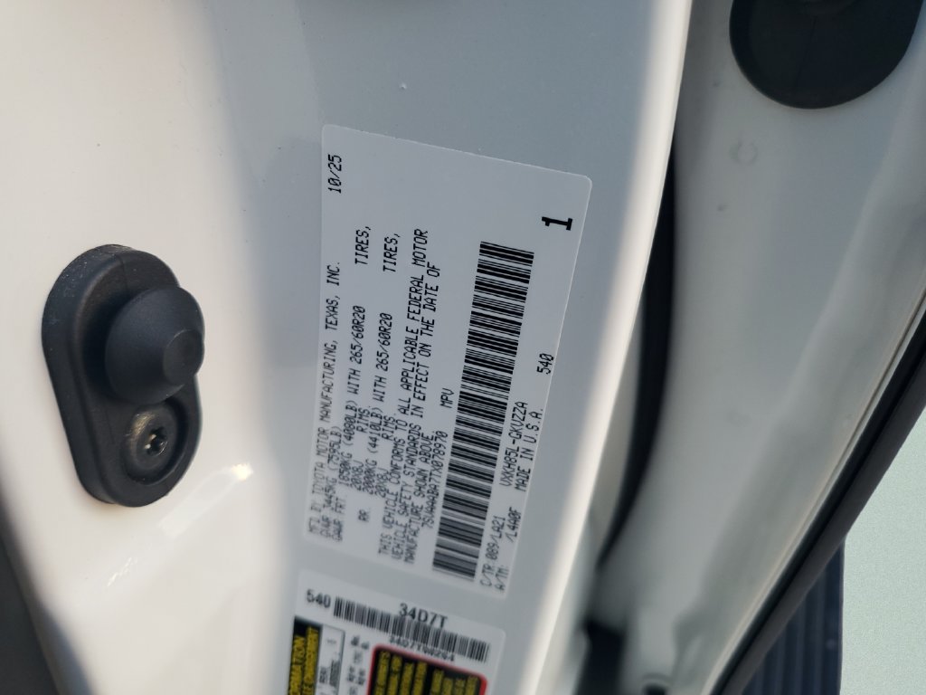 Used 2026 Toyota Sequoia Platinum w/ Tow Technology Package AWD/4WD image 28