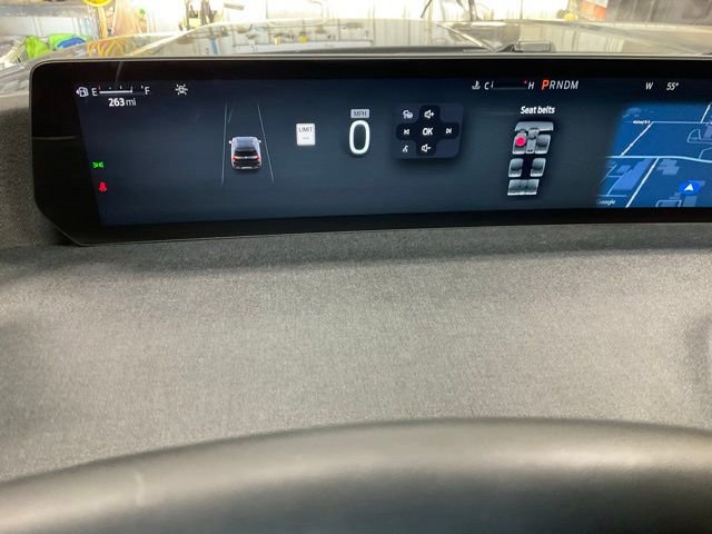 Used 2025 Ford Expedition Active AWD/4WD image 10