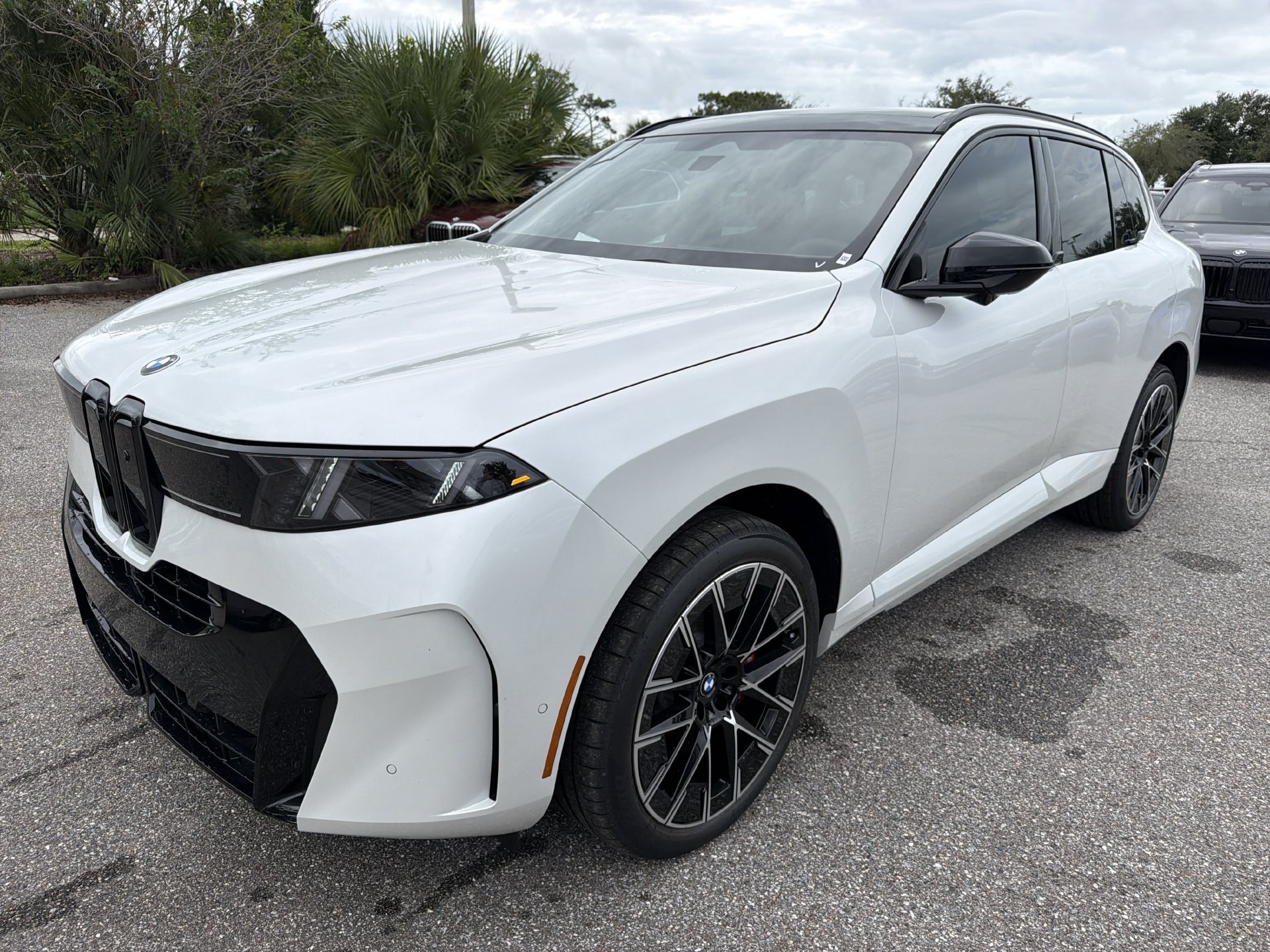 New 2027 BMW X5 xDrive50e w/ M Sport Professional Package AWD/4WD image 8