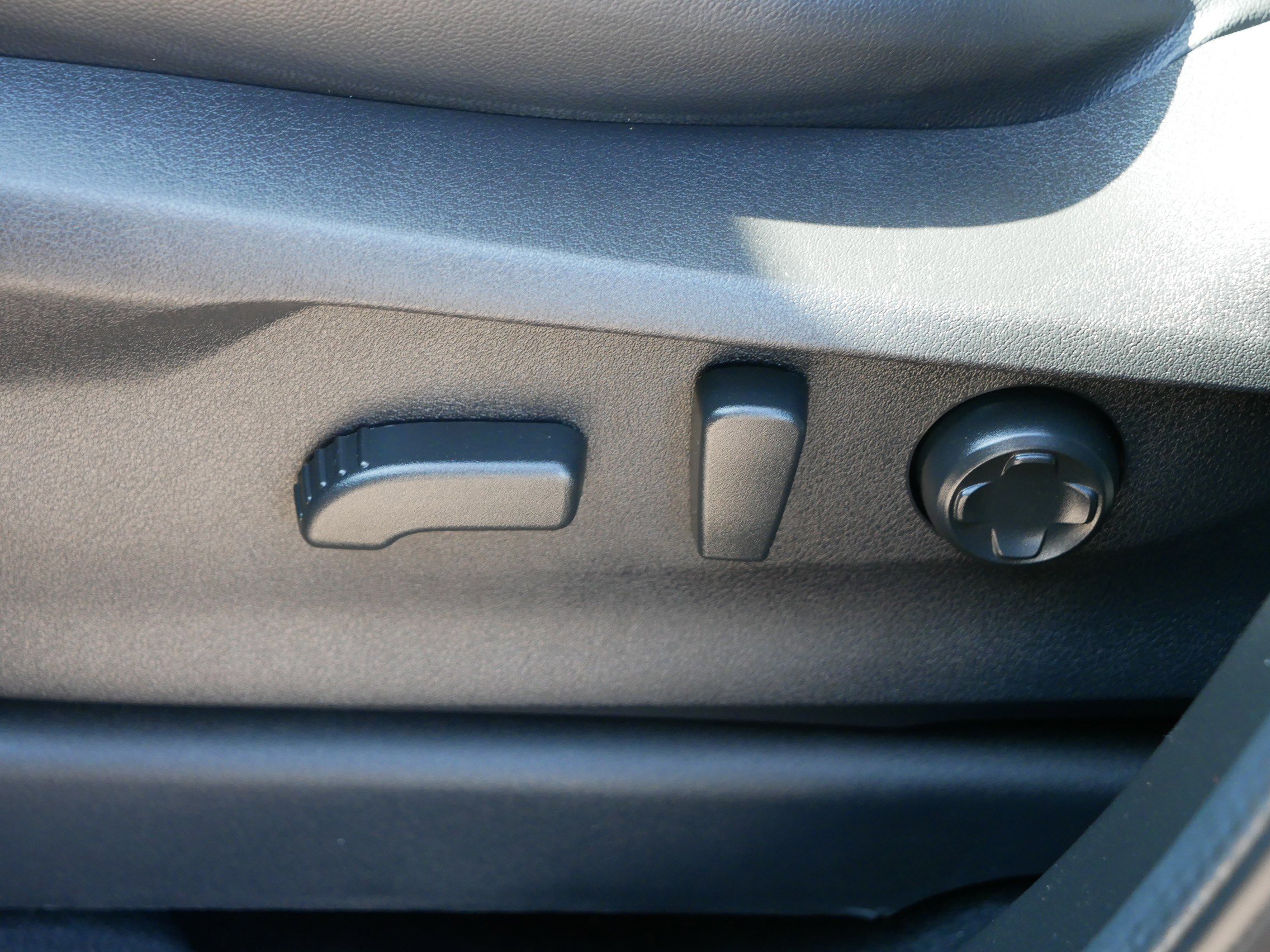 Used 2023 Subaru Ascent Limited w/ Technology Package image 20