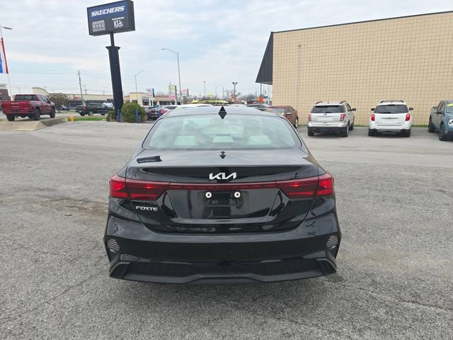 Used 2023 Kia Forte LXS w/ LXS Technology Package image 6