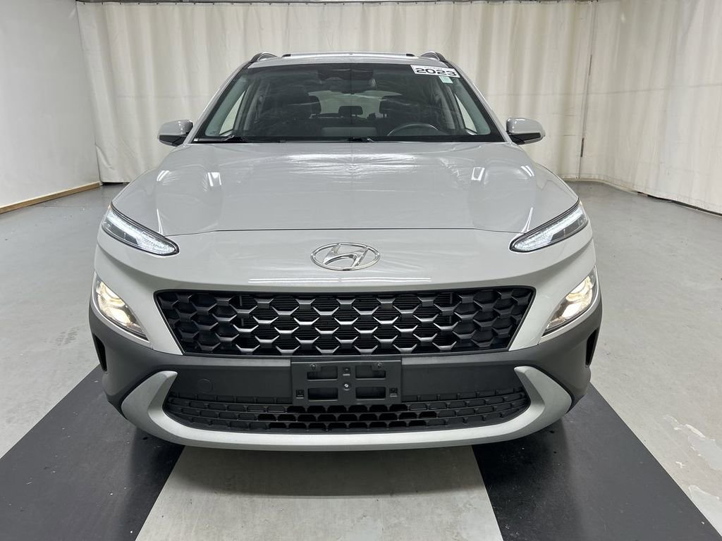 Used 2023 Hyundai Kona SEL w/ Convenience Package AWD/4WD image 3