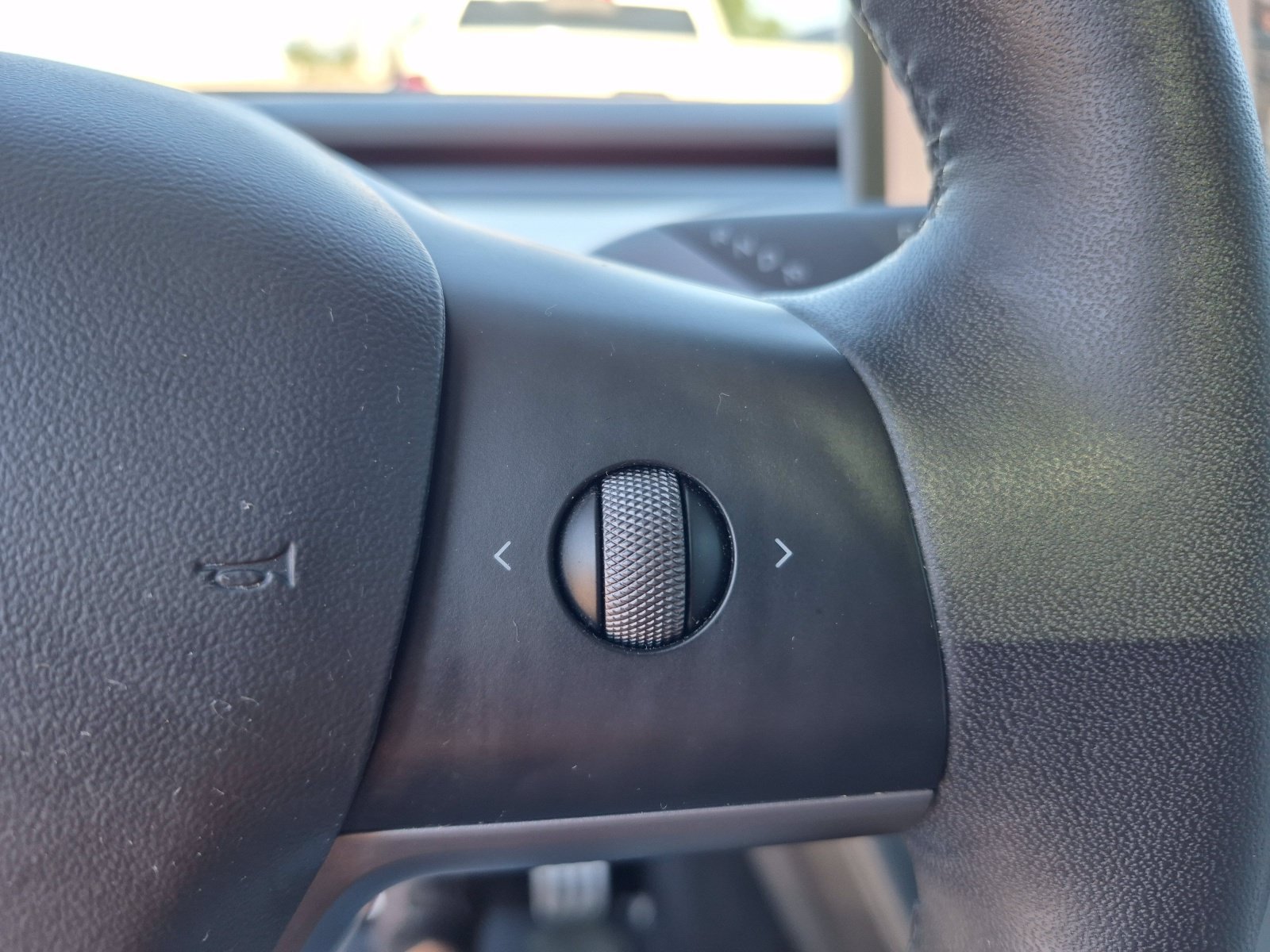 Used 2022 Tesla Model Y Performance AWD/4WD image 27