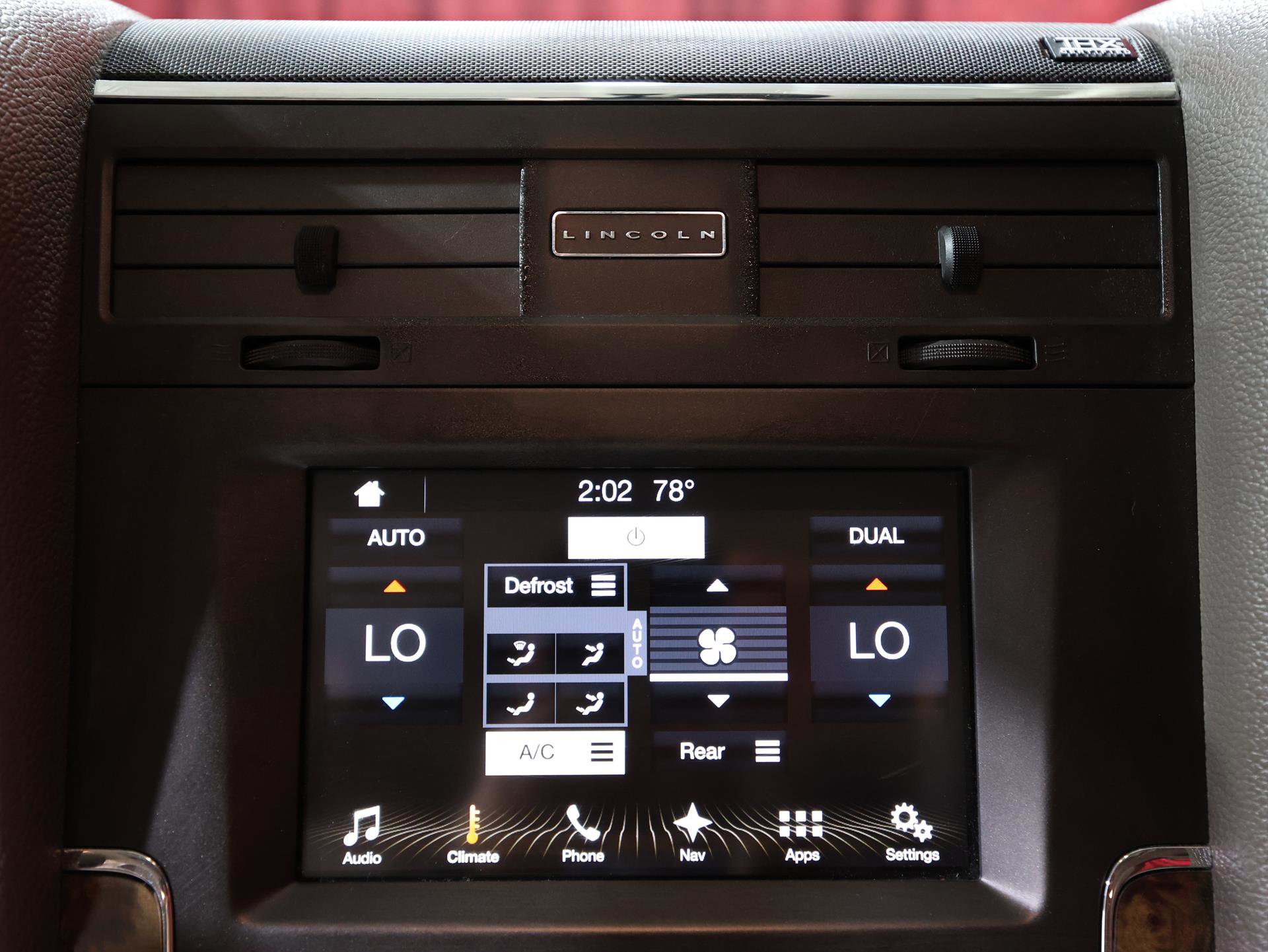 Used 2017 Lincoln Navigator Select image 21