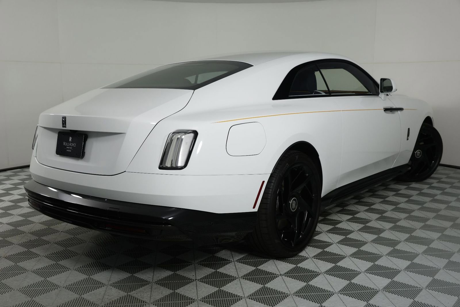 New 2025 Rolls-Royce Spectre Black Badge image 7