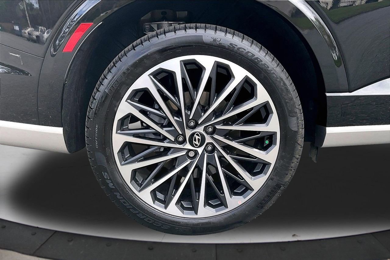 Used 2026 Hyundai Palisade Calligraphy image 39