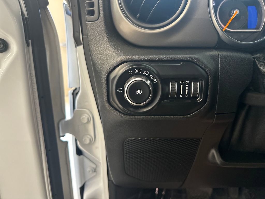 Used 2021 Jeep Wrangler Unlimited Sport image 17