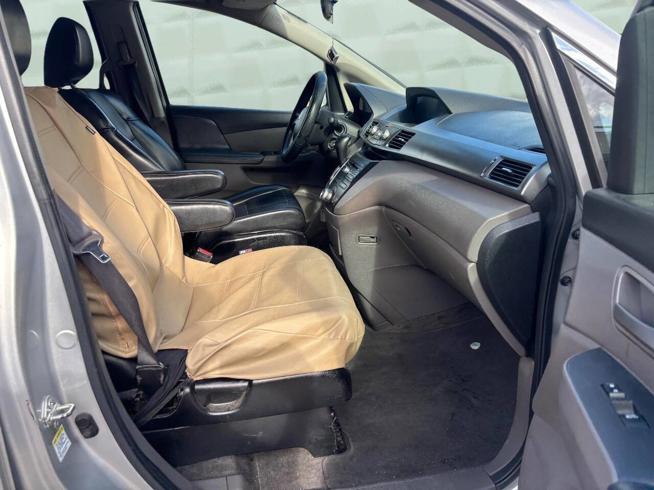 Used 2011 Honda Odyssey LX image 13