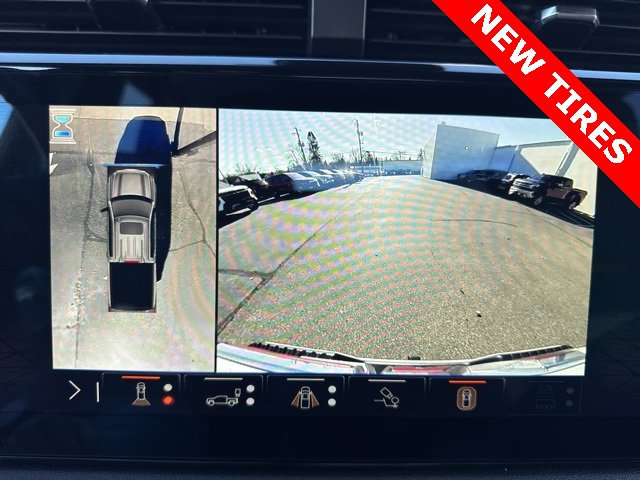 Used 2024 GMC Sierra 1500 AT4 image 21