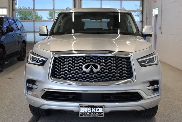 Used 2022 INFINITI QX80 Luxe w/ Cargo Package AWD/4WD image 3