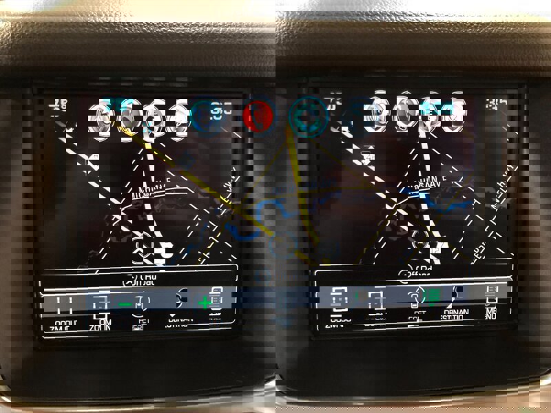 Used 2019 Chevrolet Suburban LT w/ LT Signature Package image 15