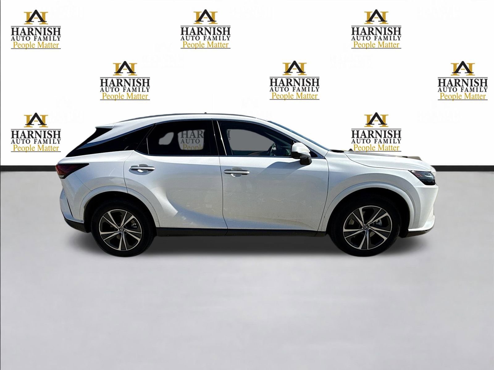 Used 2023 Lexus RX 350h w/ Cold Area Package image 7