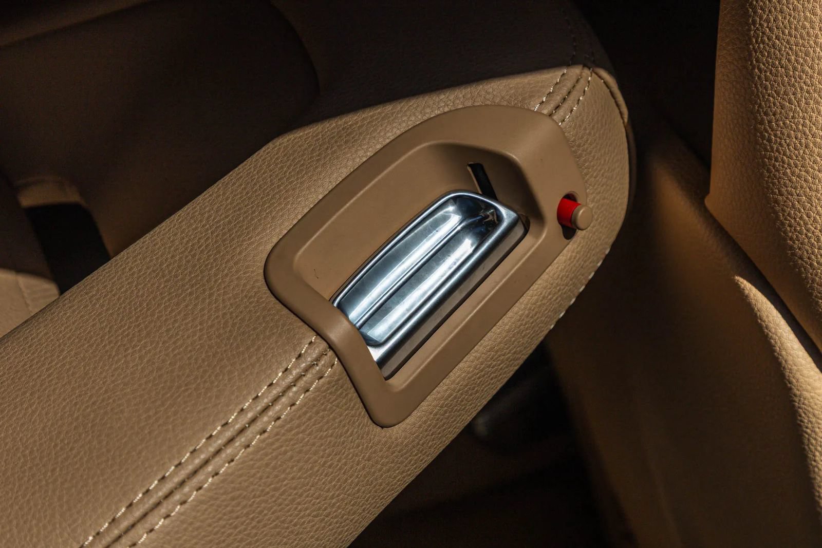 Used 2012 Porsche Panamera S RWD image 53