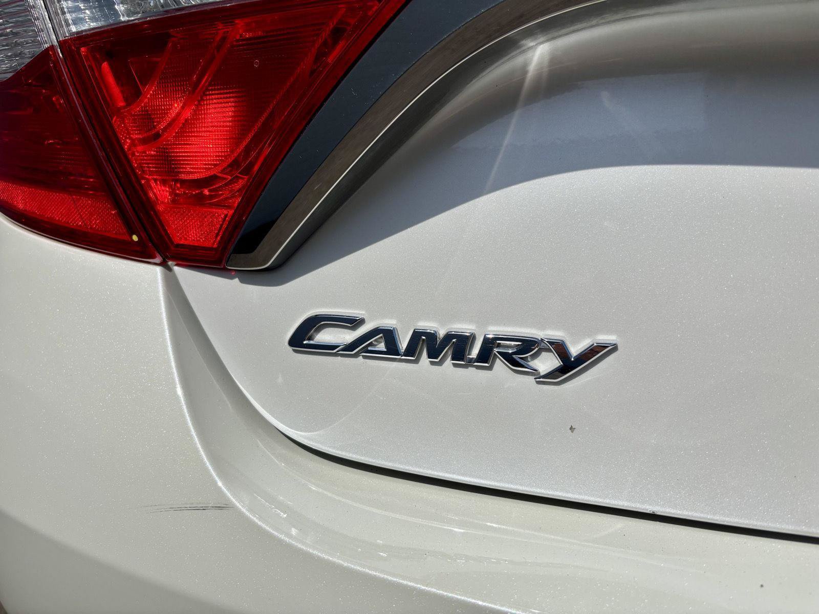 Used 2017 Toyota Camry SE FWD image 27