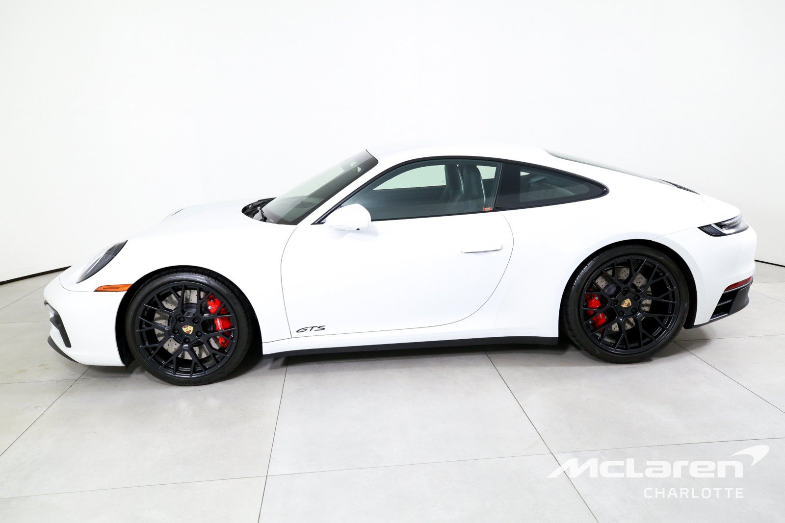 Used 2024 Porsche 911 Carrera GTS RWD image 5