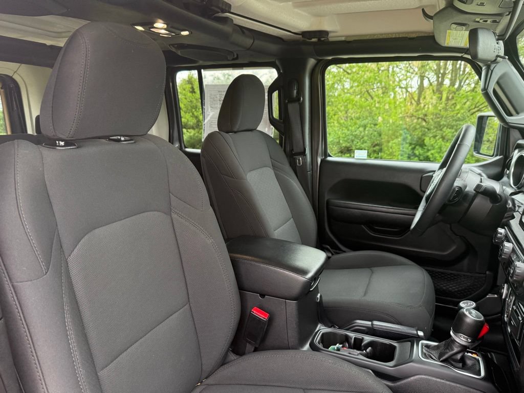 Used 2023 Jeep Wrangler Unlimited Sport AWD/4WD image 21