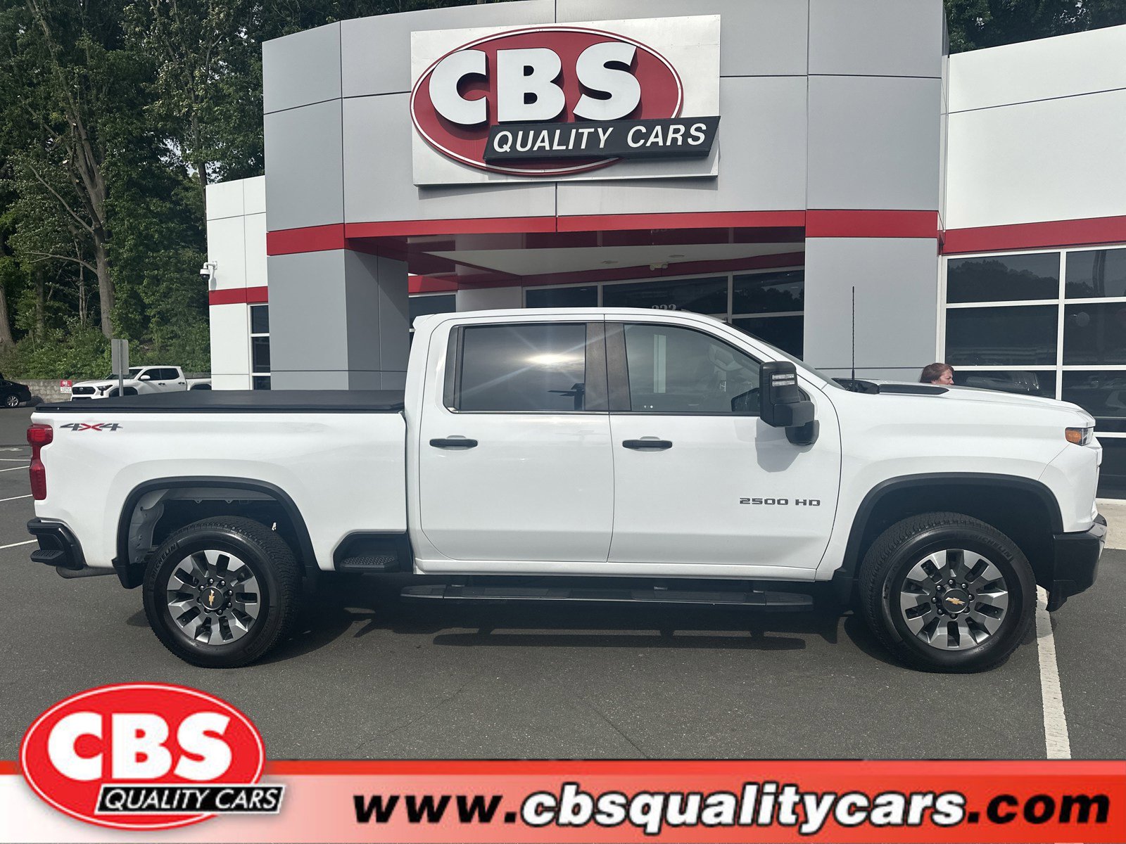 Used 2022 Chevrolet Silverado 2500 Custom w/ Custom Value Package AWD/4WD image 1