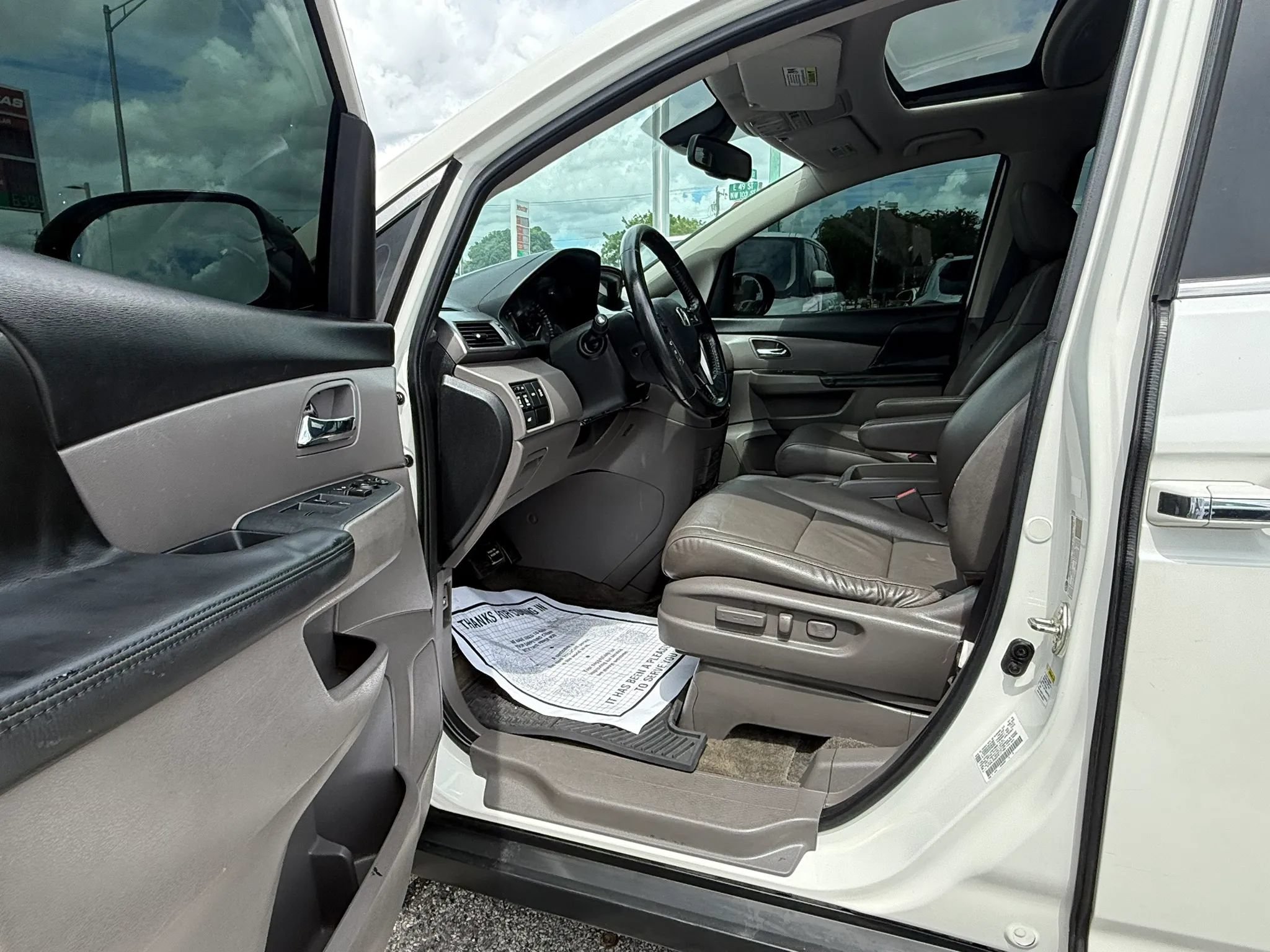 Used 2015 Honda Odyssey EX-L image 9