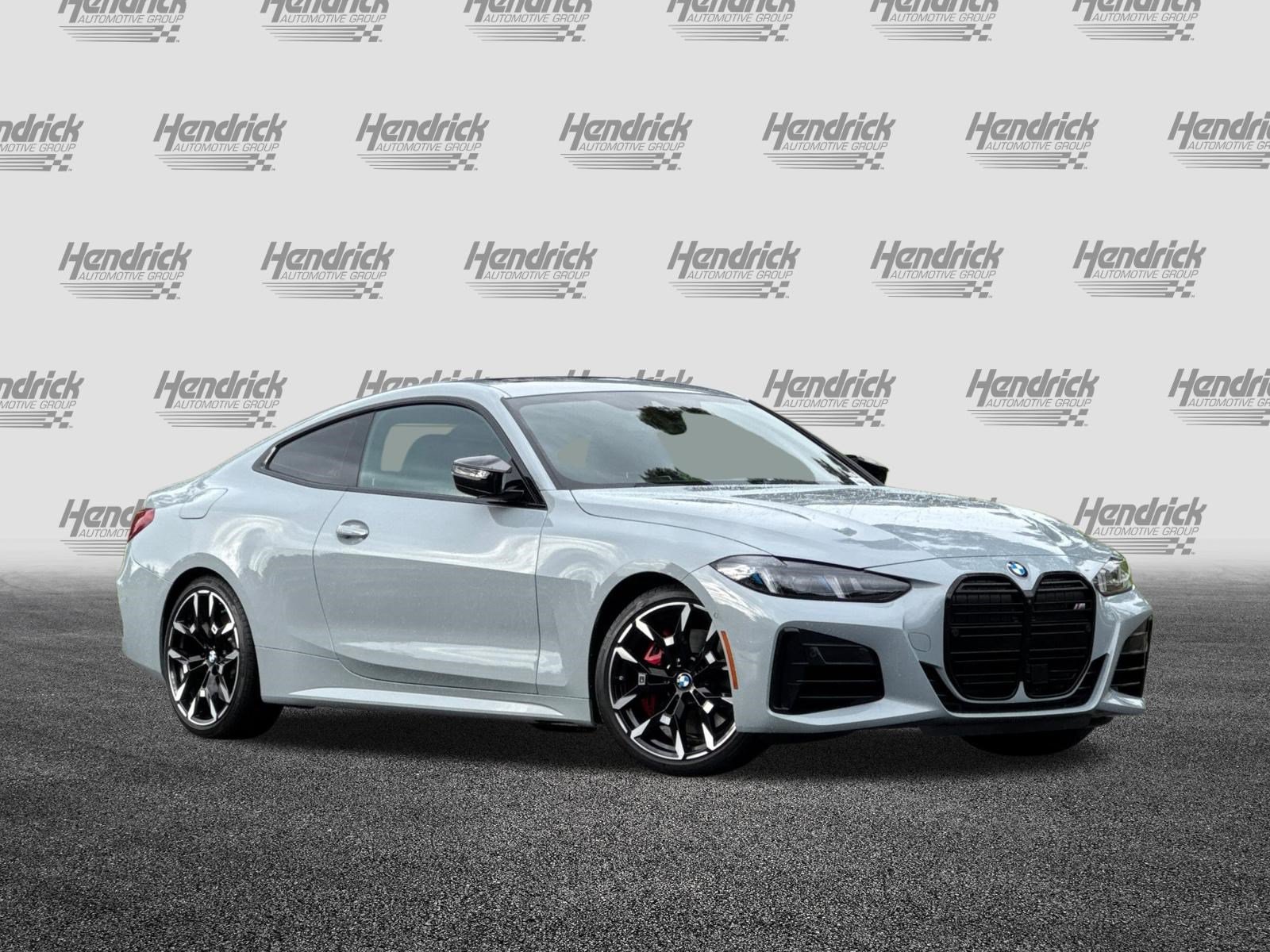Used 2026 BMW M440i Coupe w/ Premium Package RWD image 2