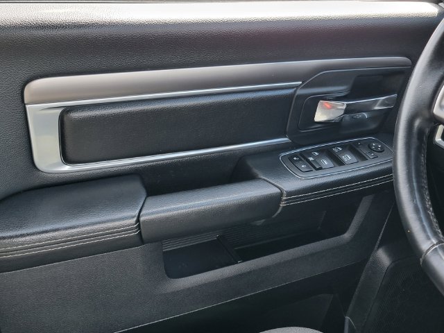 Used 2022 RAM 1500 Warlock AWD/4WD image 23