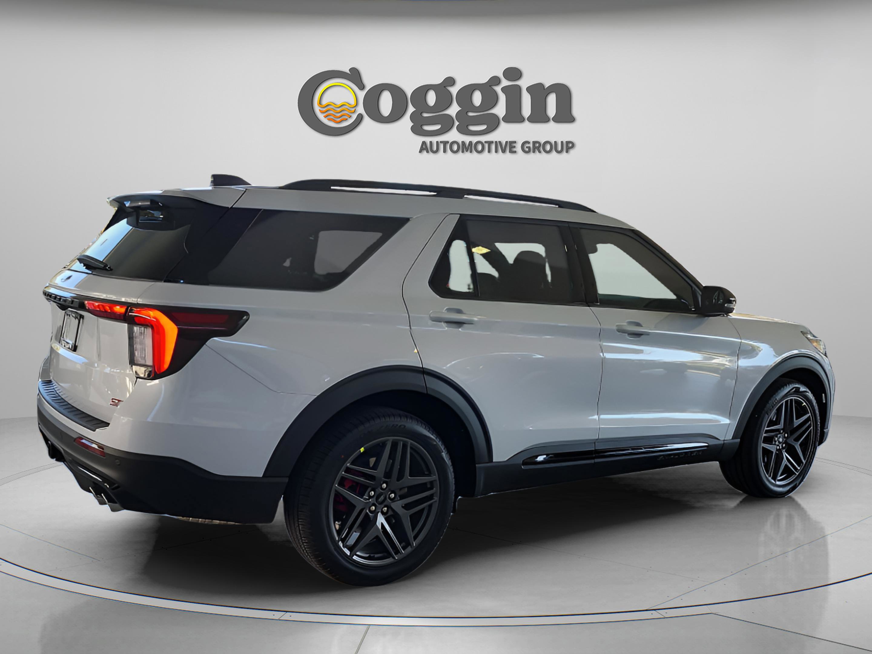 New 2026 Ford Explorer ST w/ Sun And Sound Package image 5