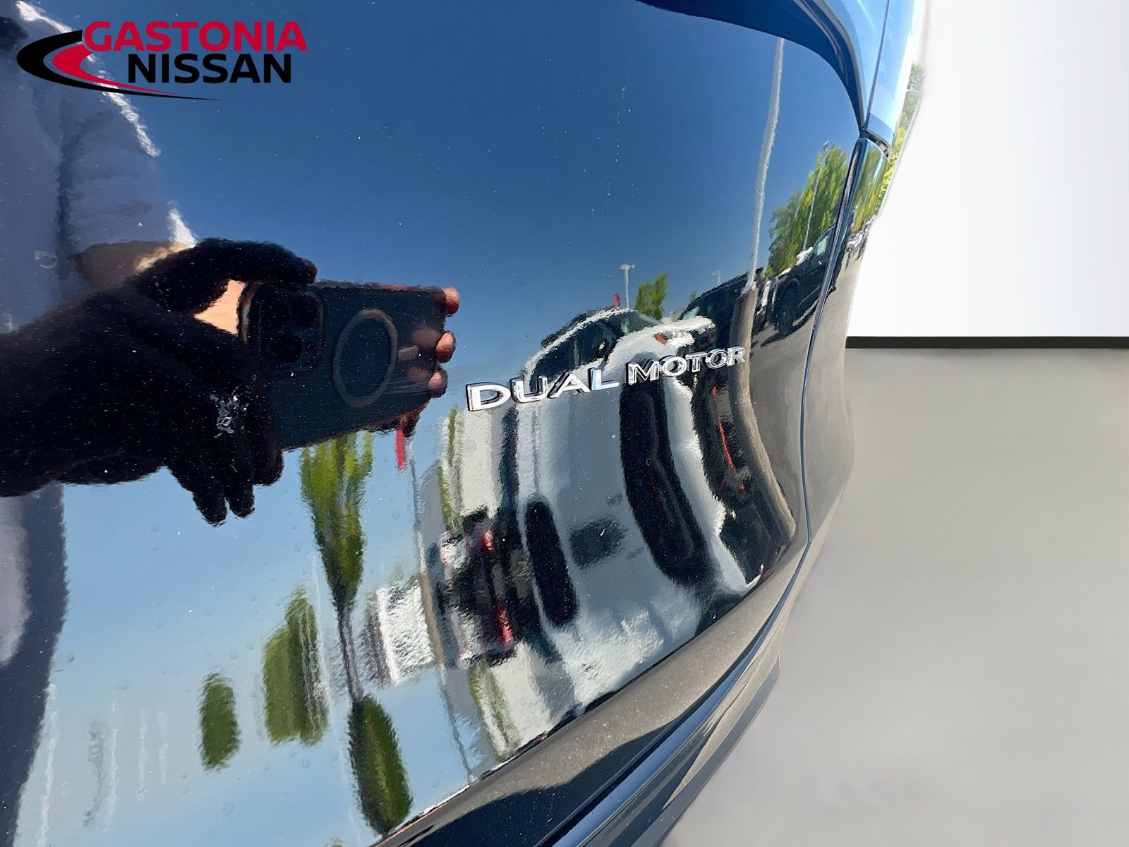 Used 2025 Tesla Model Y Long Range image 43