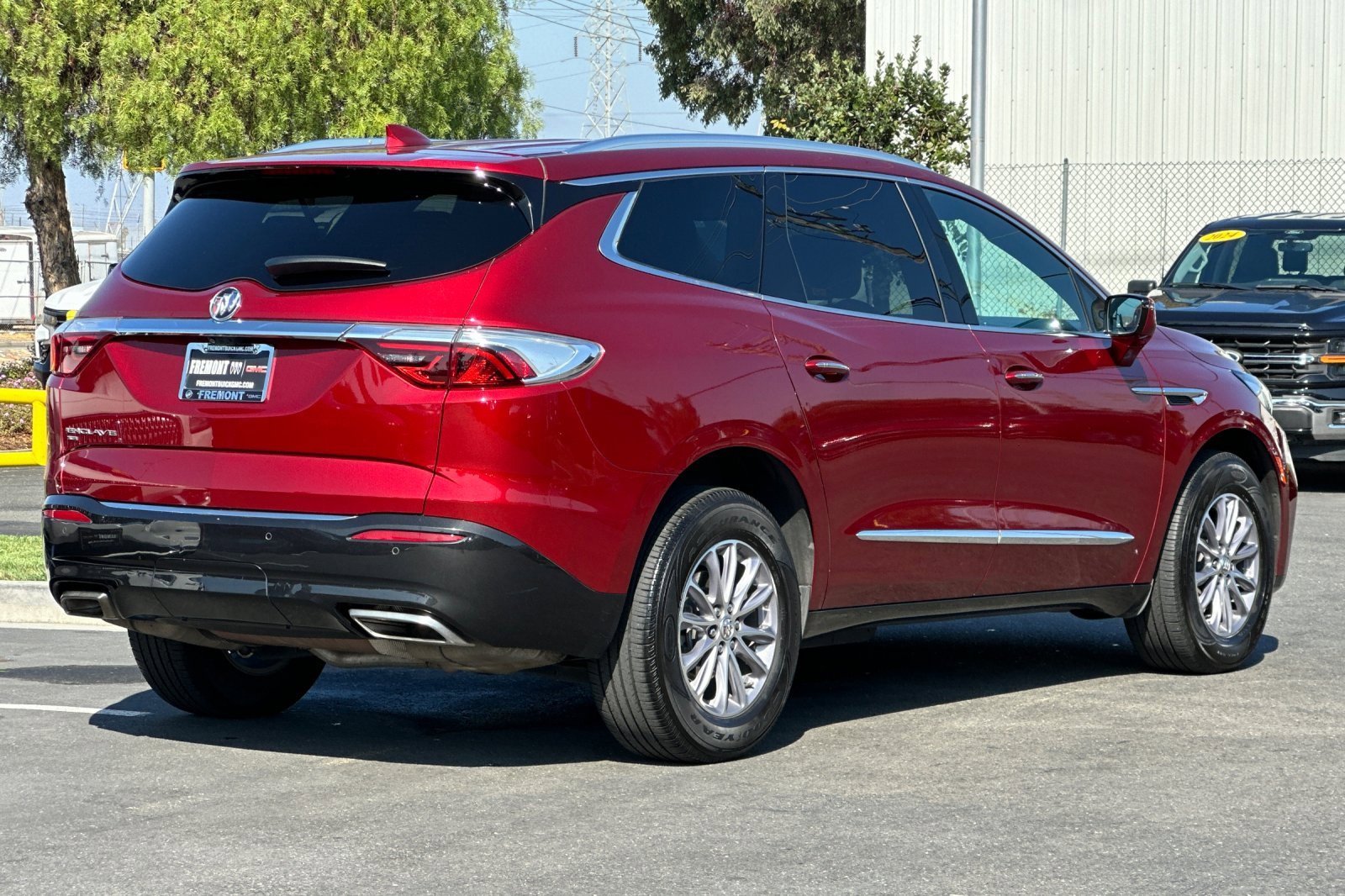 Used 2024 Buick Enclave Premium image 4