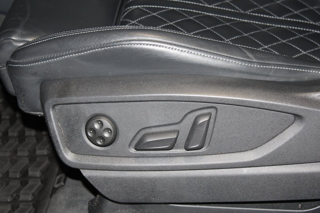 Used 2024 Audi SQ5 Prestige image 14