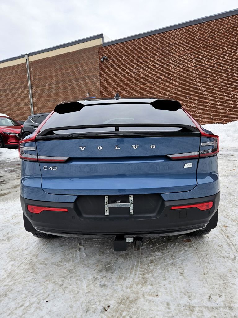 Used 2022 Volvo C40 P8 Recharge Ultimate image 6