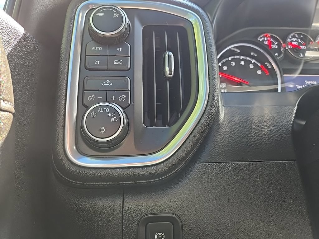 Used 2019 Chevrolet Silverado 1500 LT w/ All-Star Edition AWD/4WD image 19
