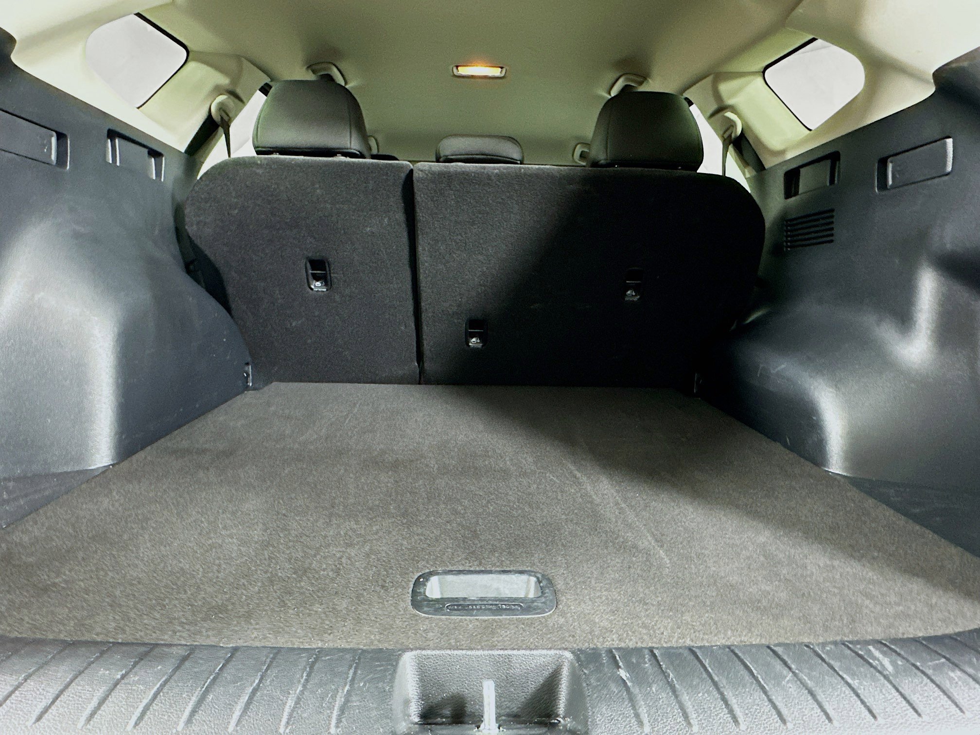 Used 2025 Kia Sportage LX image 28