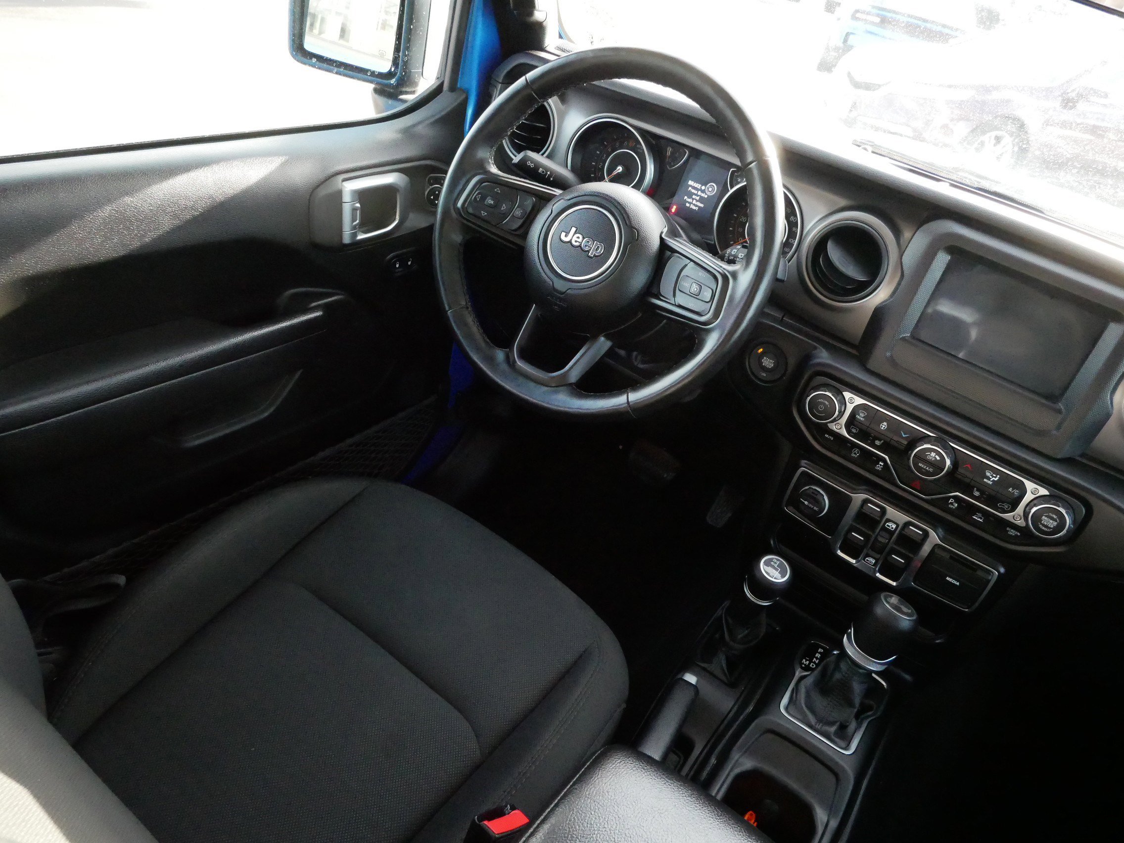 Used 2022 Jeep Wrangler Unlimited Sport image 9