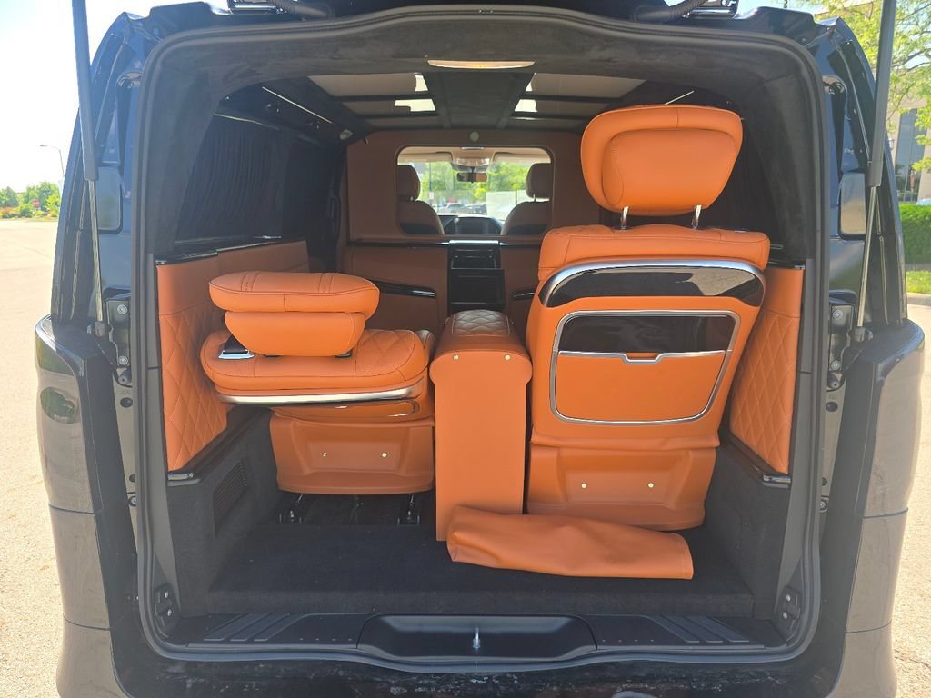 Used 2023 Mercedes-Benz Metris Passenger image 17