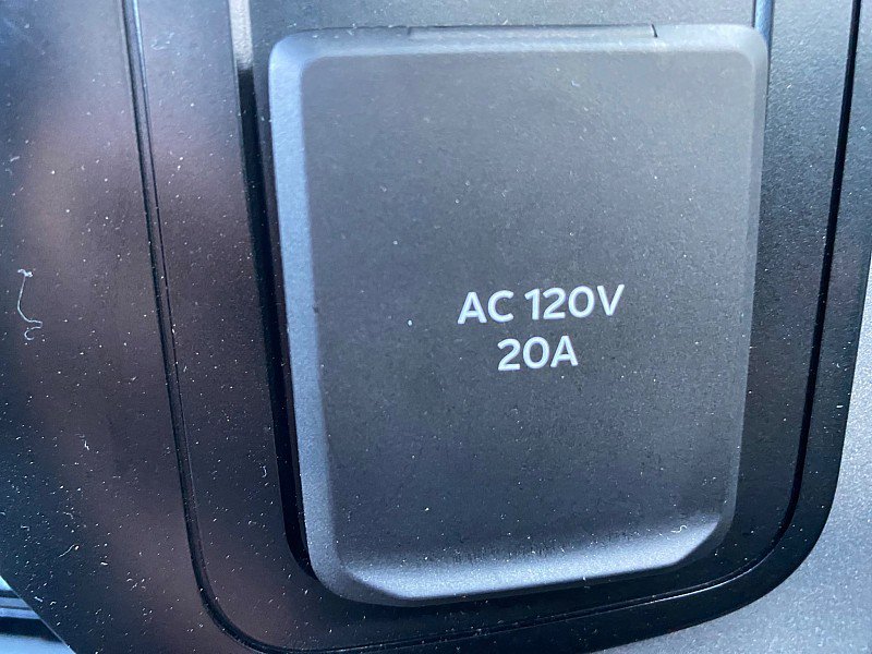 Certified 2023 Ford F150 Lariat w/ Equipment Group 502A High image 54