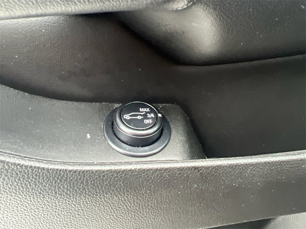 Used 2016 Cadillac SRX Luxury w/ Driver Awareness Package image 14