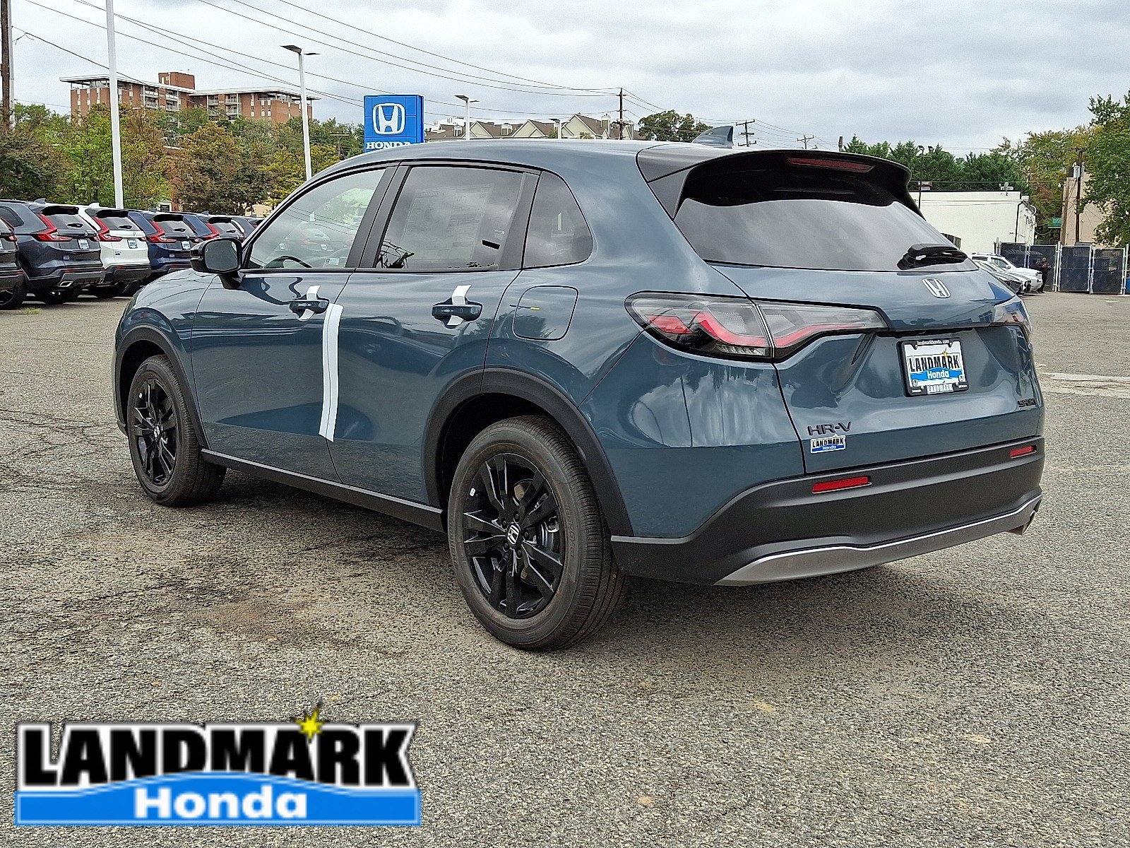 New 2027 Honda HR-V Sport image 4