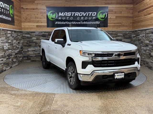 Used 2022 Chevrolet Silverado 1500 LT image 2